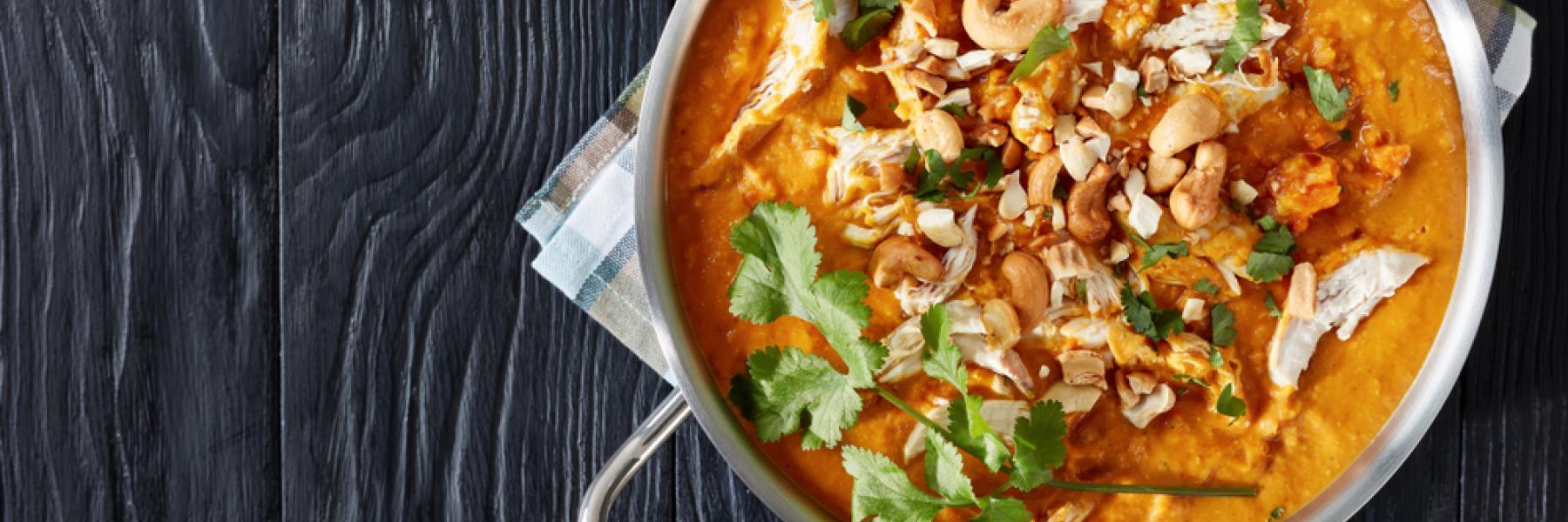 شوربة العدس مع الدجاج المُتبل