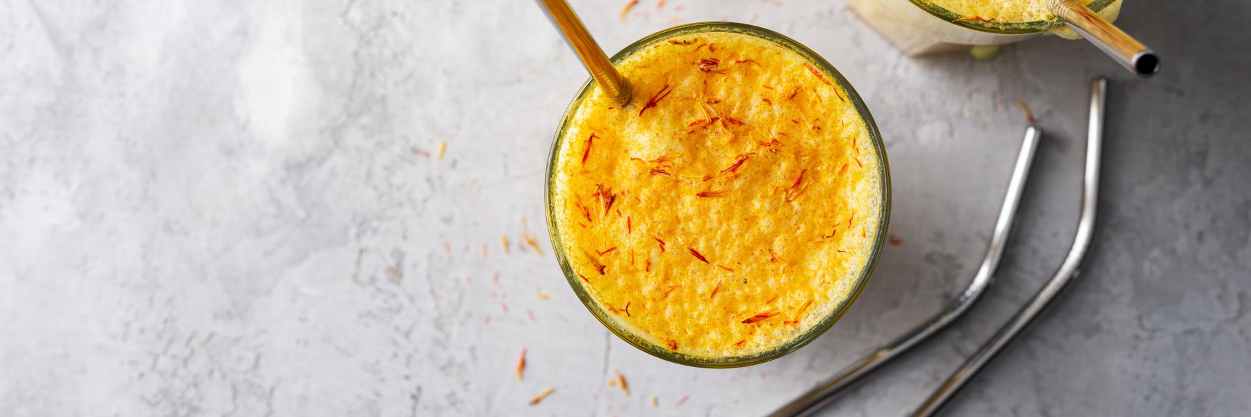 لاتيه زعفران بارد