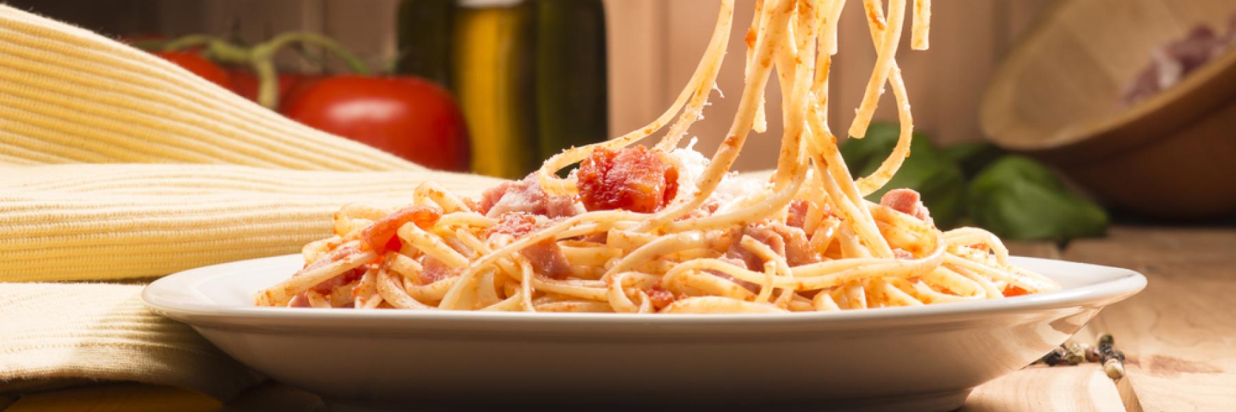 معكرونة بدبس الرمان