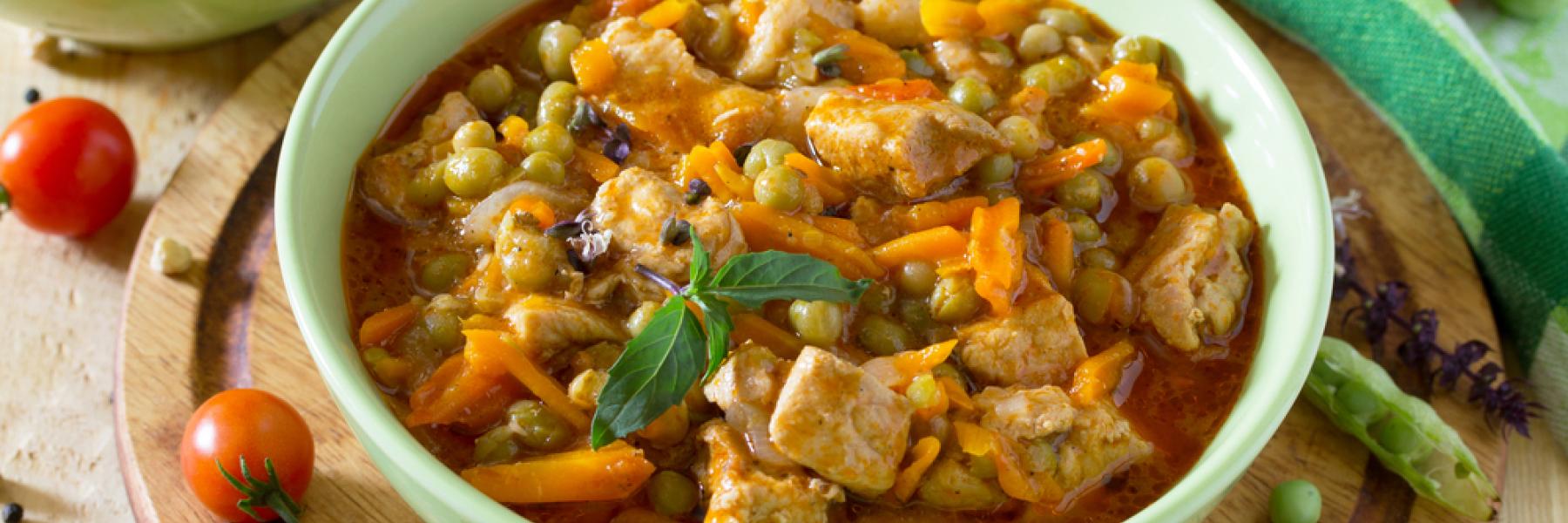 البازلاء والجزر مع الدجاج