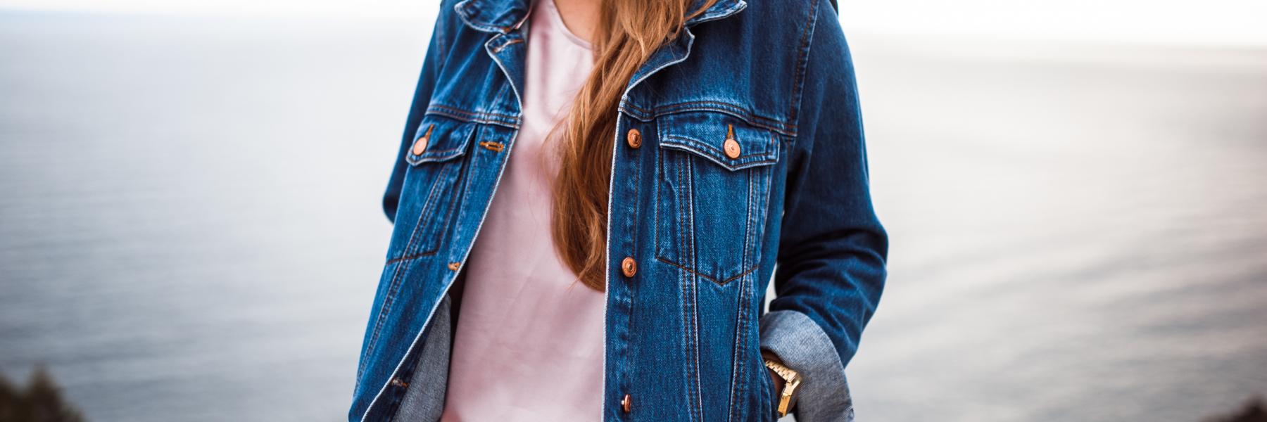 لمحبي الجينز .. أفصل جواكيت  قصيرة يمكنك ارتداؤها هذا الصيف (صور)