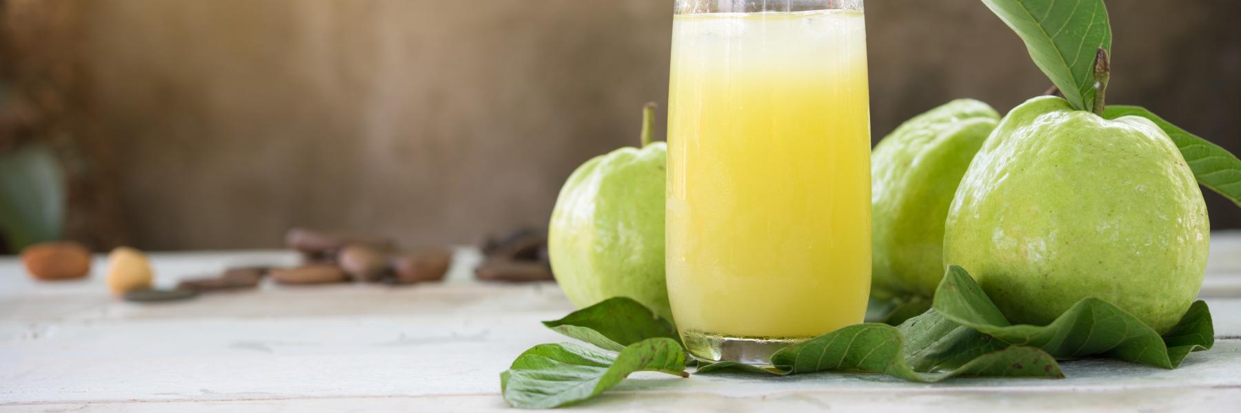 عصير جوافة بالحليب