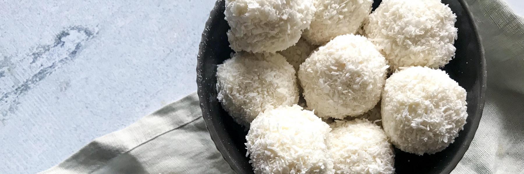 حلى جوز الهند بالسميد