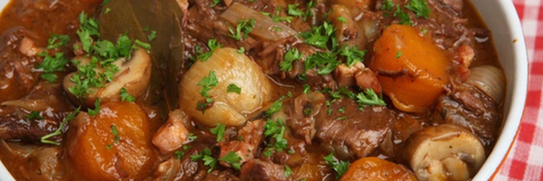 لحم بالخضار