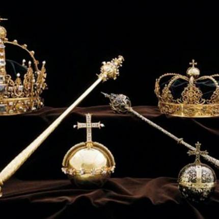 مجوهرات ملكية