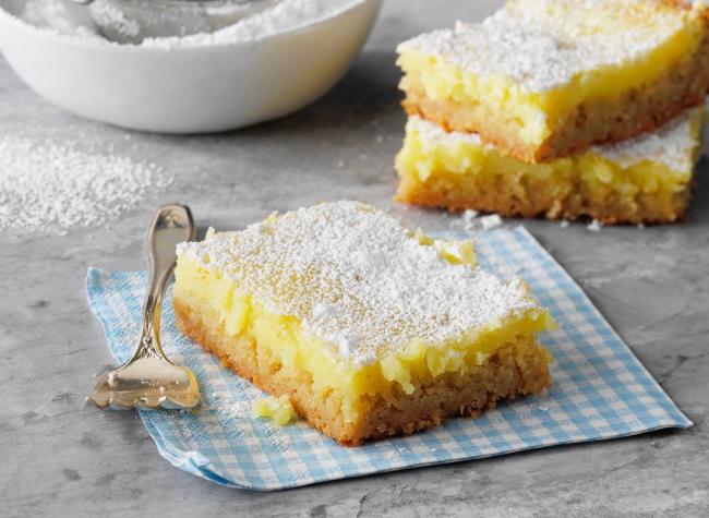 بسبوسة بحشوة الكاسترد