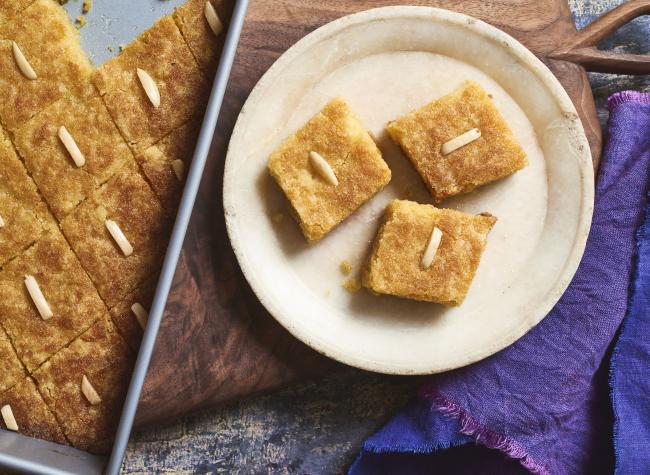 النمورة باللبن