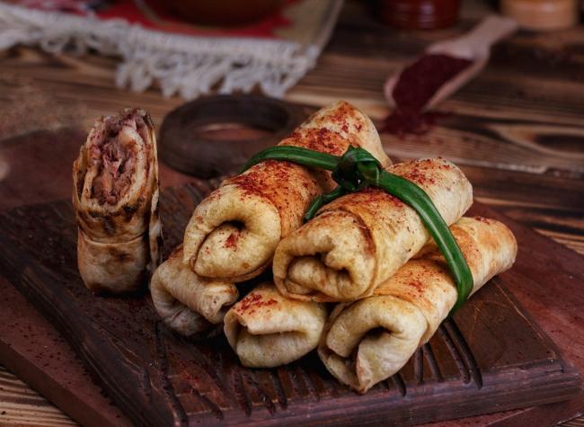 رول المسخن بالدجاج