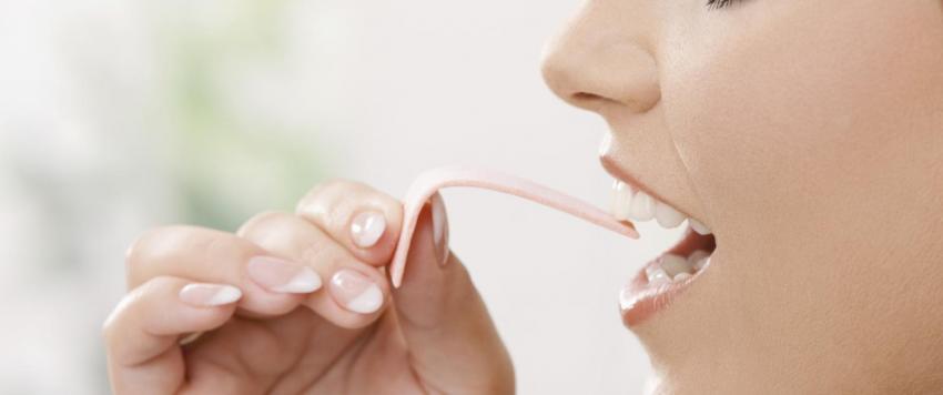 الآثار السلبية والايجابية لمضغ العلكة