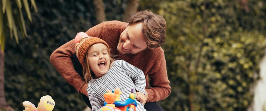 دلال الأطفال