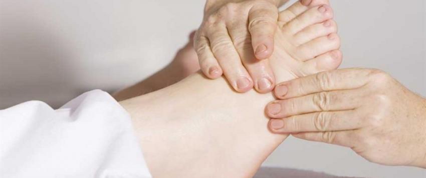 تورم القدمين 