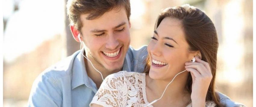 ثنائي رومانسي