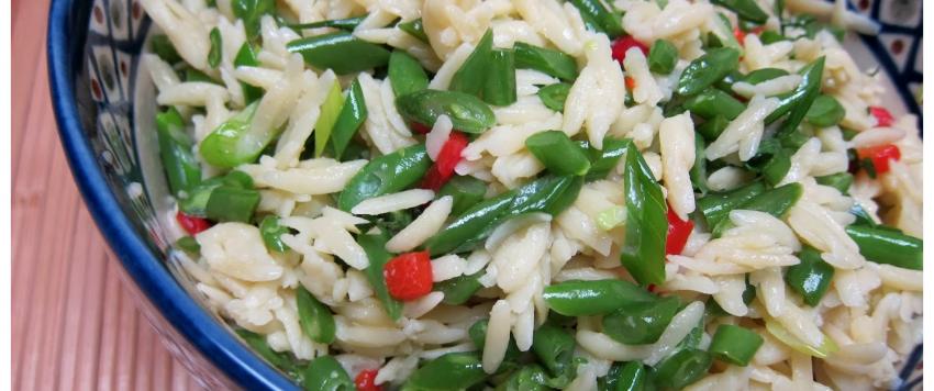 سلطة لسان العصفور