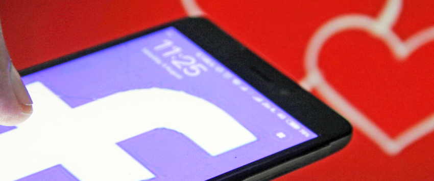 فن المواعدة عبر فيسبوك