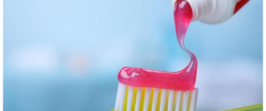 معجون الأسنان