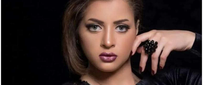 منى فاروق