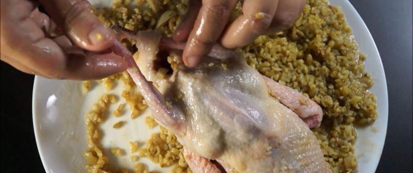 طريقة عمل الحمام المحشي بالارز
