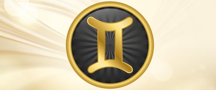 نجمات ينتمين لبرج الجوزاء.. أنجلينا جولي من بينهن