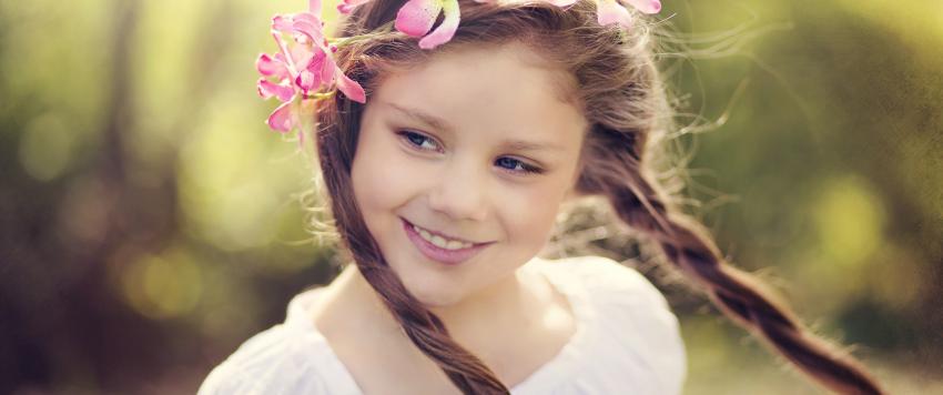 إليكِ تسريحات شعر تناسب صغيرتك لهذا الصيف