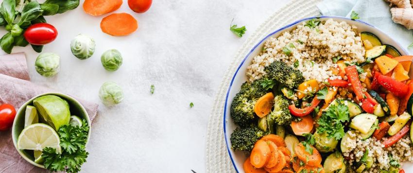 7 أفكار لإعداد وجبة عشاء صحية ولذيذة في المنزل