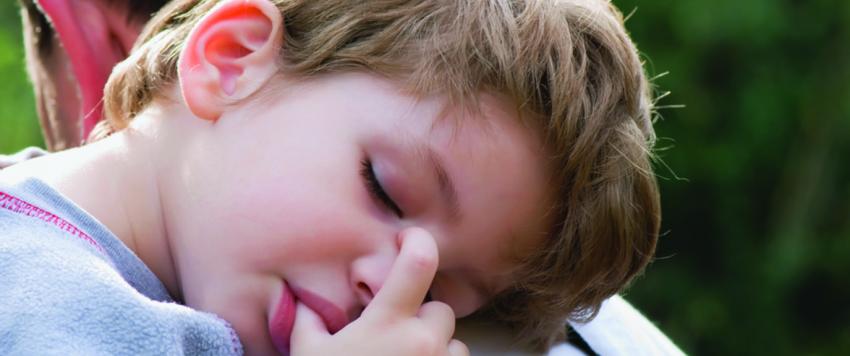 عادات مص الأصبع للأطفال