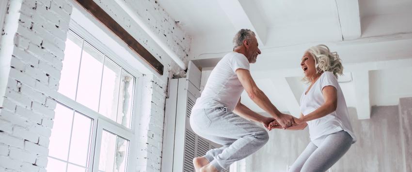 دراسة: شريك حياتك المتفائل يقيك من الأمراض