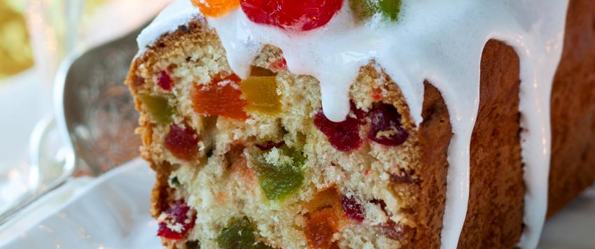 كيك الشاي بالفاكهة المُجففة