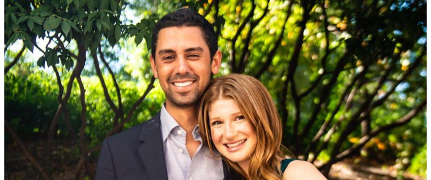 "جينفر غيتس" تعلق للمرة الأولى بعد خطبتها للمصري "نايل نصار" .. ماذا قالت؟