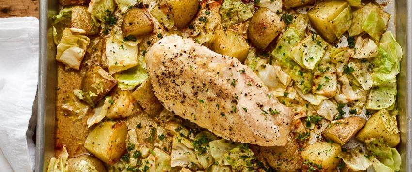 صدور دجاج بالفرن مع البطاطا