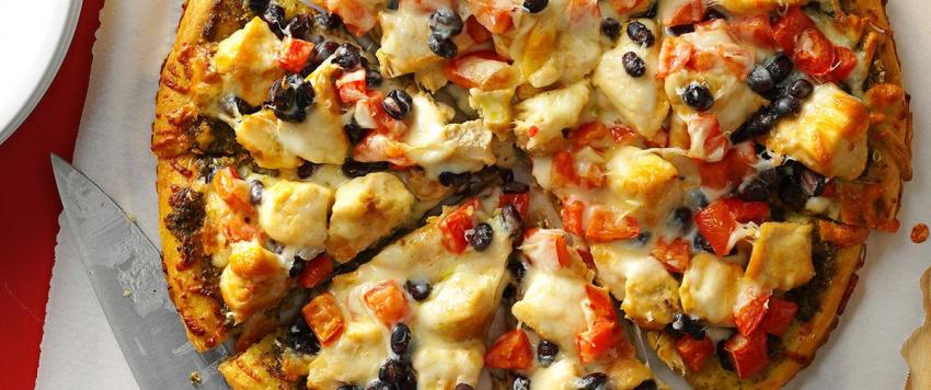 بيتزا بالدجاج