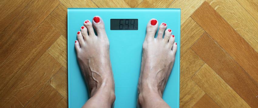 دراسة جديدة: عادة شائعة قد تكون السبب وراء زيادة الوزن