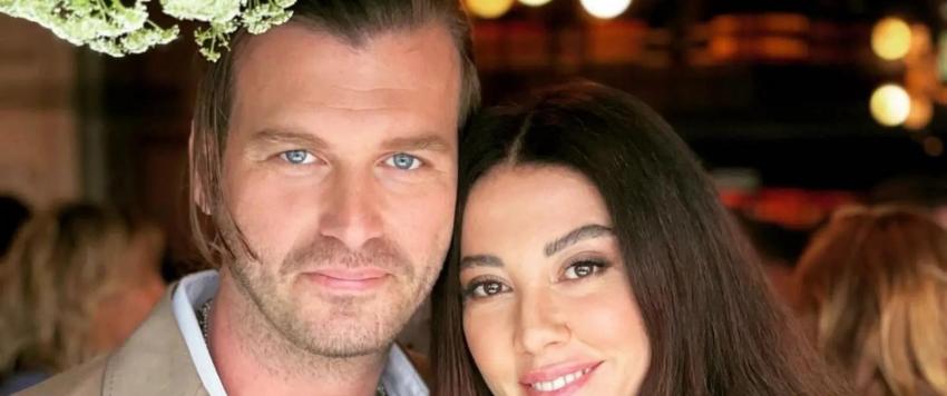 كيفانش تاتليتوغ وزوجته