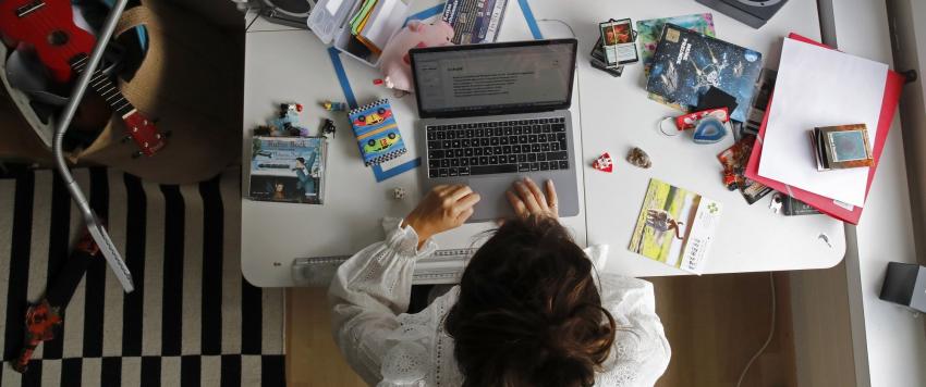 كيف تحافظين على صحتك العقلية أثناء الدراسة والعمل من المنزل؟