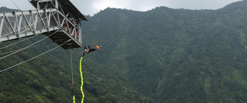 كولومبية تقتل نفسها دون قصد عن ارتفاع 45 مترا 