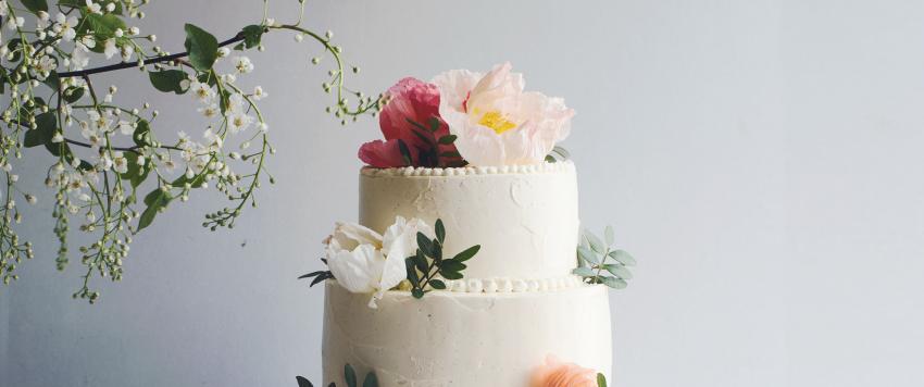 كعكات الزفاف