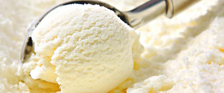 مثلجات بنكهة الفانيليا