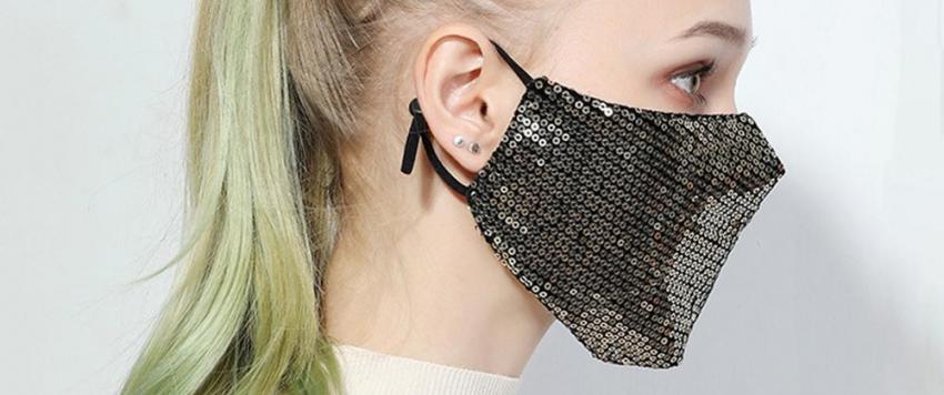 من ليدي غاغا لمايلي سايروس.. كيف اعتمد المشاهير على مكياج العيون مع ارتداء أقنعة الوجه؟