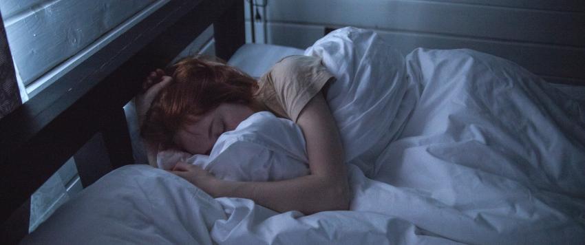 اعشاب تساعد على النوم ليلا