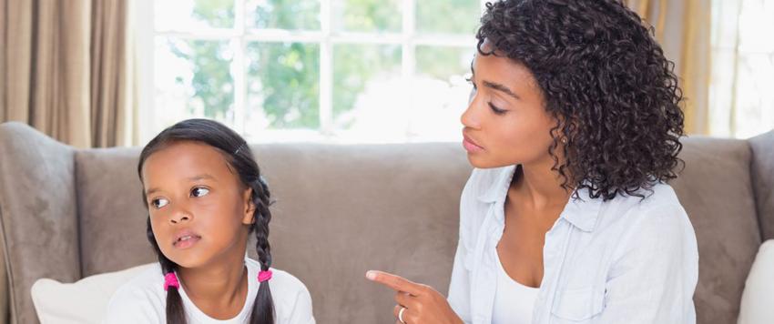 أخطاء يرتكبها الآباء قد تدمر شخصيات الأطفال في المستقبل