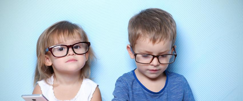 ما هي مسببات الهالات السوداء تحت العيون عند الأطفال؟