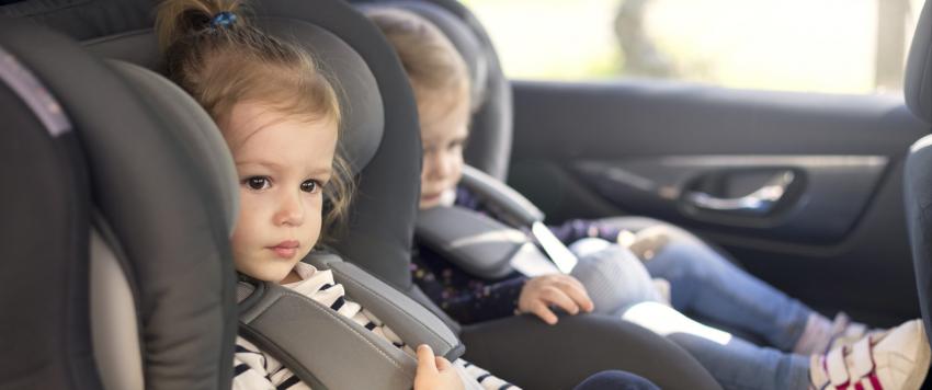 مقعد السيارة