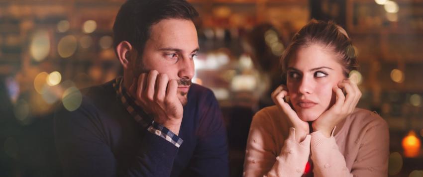  كيف يمكنكِ تقوية علاقتكِ مع زوجك وسط الانشغالات؟