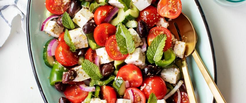 سلطة يونانية