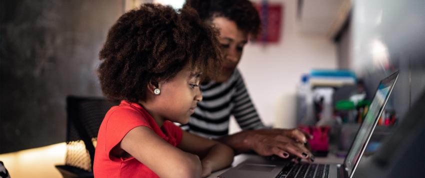 كيف تحافظين على صحتك العقلية أثناء الدراسة والعمل من المنزل