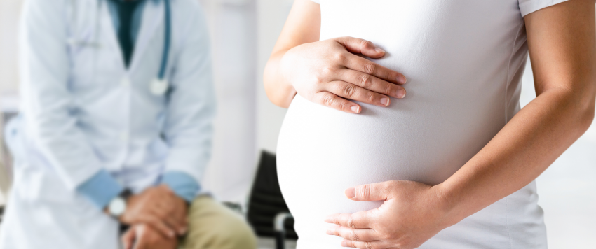 هل إبرة الظهر مفيدة للحامل قبل الولادة؟
