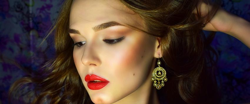 استلهمي المكياج المناسب لكِ من نجمات بوليوود