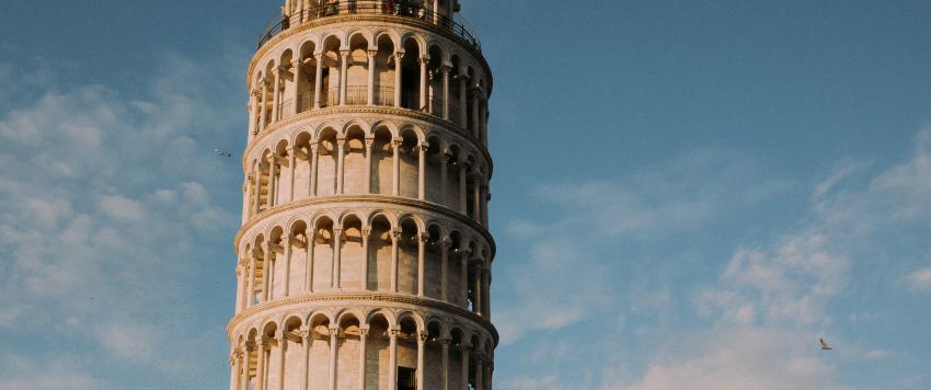برج بيزا المائل
