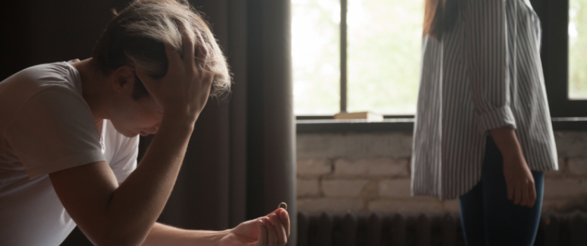 بينها قلة الثقة.. 6 علامات تؤكد امتلاك شريكك تاريخ من العلاقات السامة