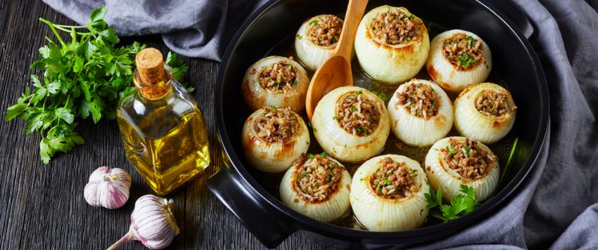 محشي البصل بدبس الرمان