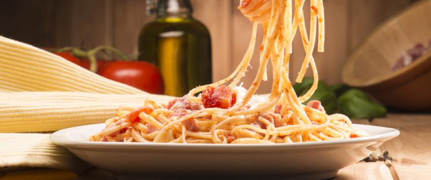 معكرونة بدبس الرمان